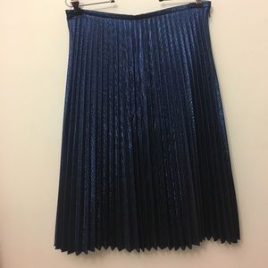Worth Jacquard Blue pleated skirt Size 8